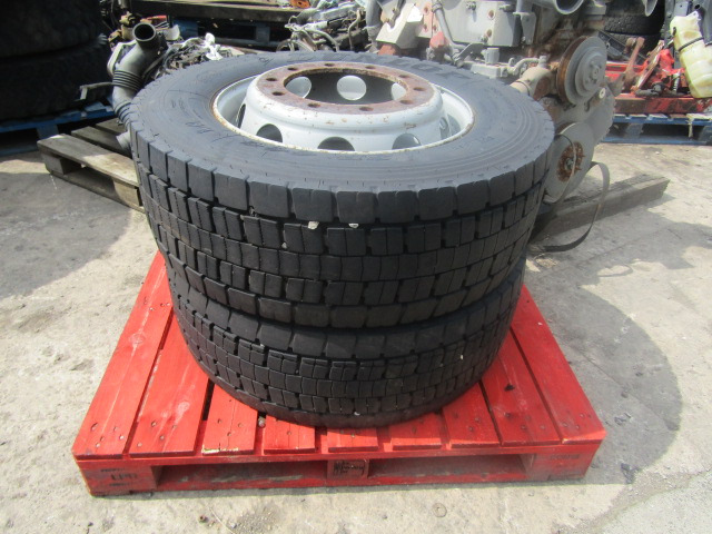 315/70/22.5 DRIVE AND STEER PATTERN WHEEL AND TYRE - Pneu pour Camion: photos 4 315/70/22.5 DRIVE AND STEER PATTERN WHEEL AND TYRE - Pneu pour Camion: photos 4