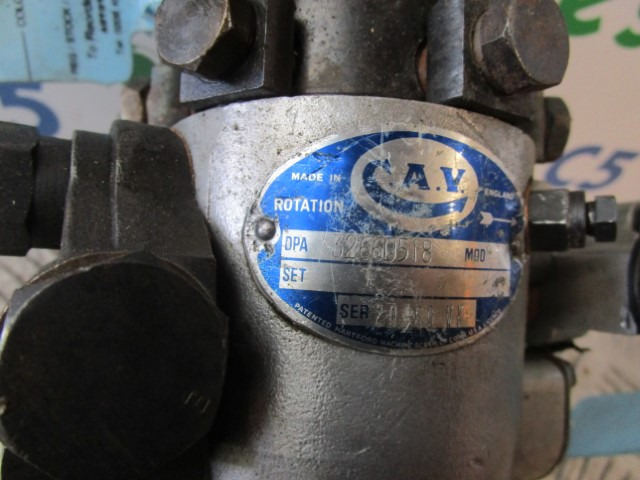CAV ROTO DPA DIESEL FUEL INJECTION PUMP TYPE 3266D518 - Système de carburant pour Camion: photos 2 CAV ROTO DPA DIESEL FUEL INJECTION PUMP TYPE 3266D518 - Système de carburant pour Camion: photos 2