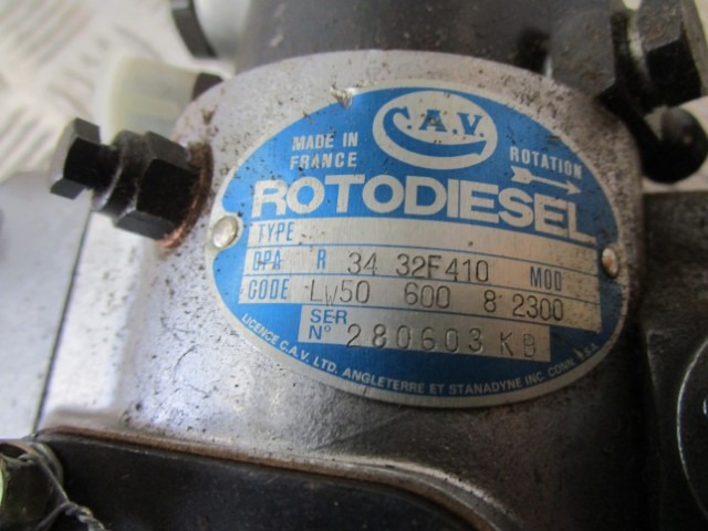 CAV ROTO DPA DIESEL FUEL INJECTION PUMP TYPE 3432F410 - Système de carburant pour Camion: photos 2 CAV ROTO DPA DIESEL FUEL INJECTION PUMP TYPE 3432F410 - Système de carburant pour Camion: photos 2