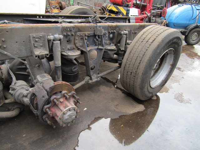 DAF CF 85 410 6X2 BREAKING FOR SPARES - Camion: photos 2 DAF CF 85 410 6X2 BREAKING FOR SPARES - Camion: photos 2
