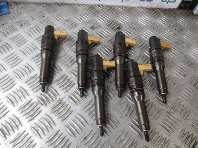 DAF CF 85 EURO 5 INJECTORS P/NO 1661060 - Bloc de gestion pour Camion: photos 1 DAF CF 85 EURO 5 INJECTORS P/NO 1661060 - Bloc de gestion pour Camion: photos 1