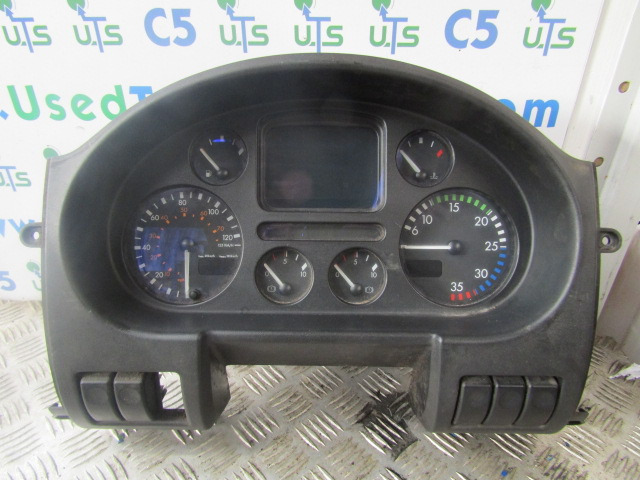 DAF CF65 CLOCK CLUSTER 1452098 - Cabine et intérieur pour Camion: photos 1 DAF CF65 CLOCK CLUSTER 1452098 - Cabine et intérieur pour Camion: photos 1