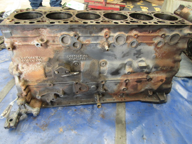DAF LF 55 EURO 6 PX7-164 ENGINE BLOCK P/NO 499044304 /81-04-070 - Moteur et pièces pour Camion: photos 4 DAF LF 55 EURO 6 PX7-164 ENGINE BLOCK P/NO 499044304 /81-04-070 - Moteur et pièces pour Camion: photos 4