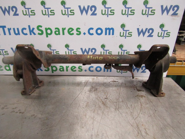 HINO 300 SERIES FRONT CAB MOUNTINGS AND TORSION BAR - Cabine et intérieur pour Camion: photos 1 HINO 300 SERIES FRONT CAB MOUNTINGS AND TORSION BAR - Cabine et intérieur pour Camion: photos 1