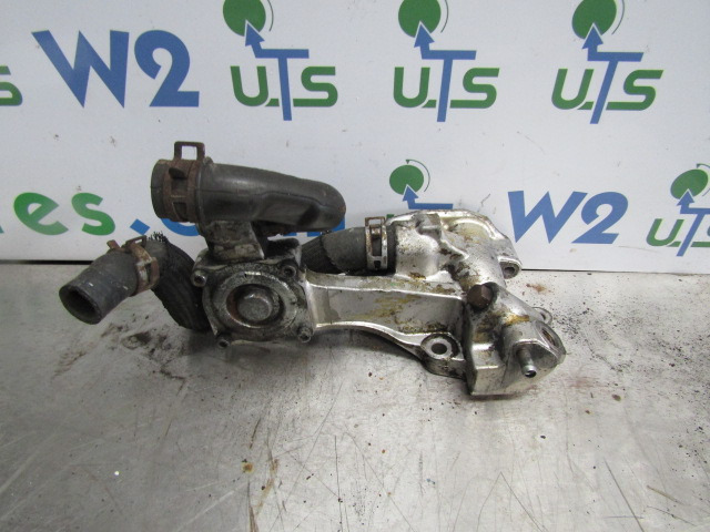 HINO 300 SERIES (N04C) THERMO STAT HOUSING - Moteur et pièces pour Camion: photos 2 HINO 300 SERIES (N04C) THERMO STAT HOUSING - Moteur et pièces pour Camion: photos 2