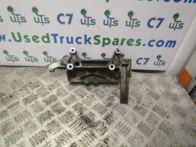 ISUZU N75 4HK1 EURO 5 ALTERNATOR BRACKET - Système électrique pour Camion: photos 1 ISUZU N75 4HK1 EURO 5 ALTERNATOR BRACKET - Système électrique pour Camion: photos 1