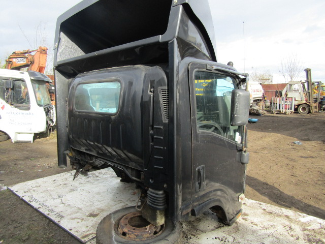 ISUZU N75 CAB (2010) - Cabine pour Camion: photos 3 ISUZU N75 CAB (2010) - Cabine pour Camion: photos 3