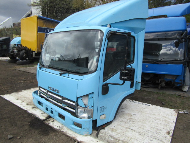 ISUZU N75 CAB (2012) - Cabine pour Camion: photos 4 ISUZU N75 CAB (2012) - Cabine pour Camion: photos 4