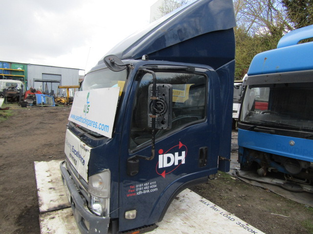 ISUZU N75 CAB (2013) - Cabine pour Camion: photos 4 ISUZU N75 CAB (2013) - Cabine pour Camion: photos 4