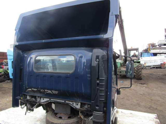 ISUZU N75 CAB (2013) - Cabine pour Camion: photos 3 ISUZU N75 CAB (2013) - Cabine pour Camion: photos 3