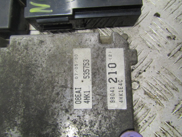 ISUZU NQR EURO 4 4HK1 ENGINE ECU KIT P/NO 4HK1 535753 - Bloc de gestion pour Camion: photos 2 ISUZU NQR EURO 4 4HK1 ENGINE ECU KIT P/NO 4HK1 535753 - Bloc de gestion pour Camion: photos 2