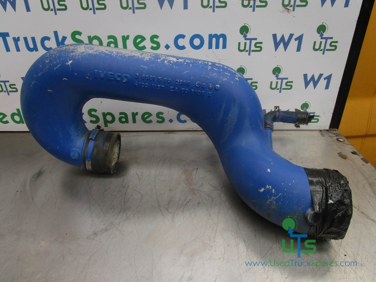 IVECO CURSOR 8 TURBO INTAKE PIPE P/NO 4120115736681 5902695 - Moteur et pièces pour Camion: photos 1 IVECO CURSOR 8 TURBO INTAKE PIPE P/NO 4120115736681 5902695 - Moteur et pièces pour Camion: photos 1