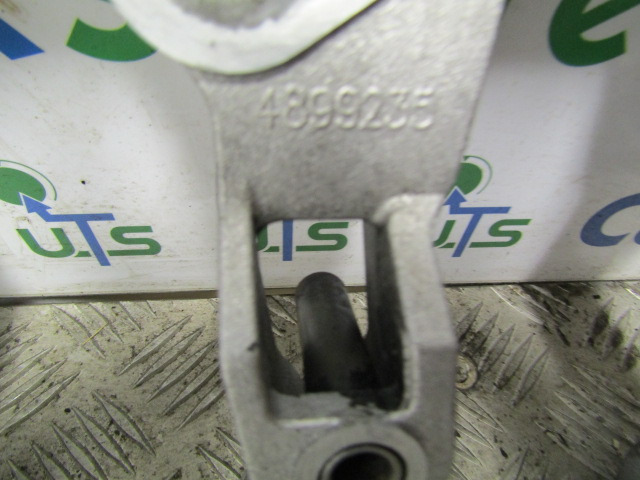 IVECO TECTOR 180E 24/25 INJECTOR HARNESS CARRIER P/NO 4899235 - Système de carburant pour Camion: photos 3 IVECO TECTOR 180E 24/25 INJECTOR HARNESS CARRIER P/NO 4899235 - Système de carburant pour Camion: photos 3