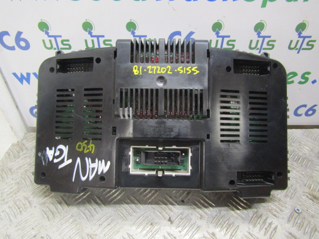 MAN TGA CLOCK CLUSTER P/NO 81.27202.5155 - Cabine et intérieur pour Camion: photos 2 MAN TGA CLOCK CLUSTER P/NO 81.27202.5155 - Cabine et intérieur pour Camion: photos 2