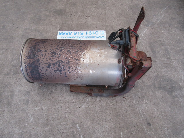 MAN TGM CAT/DPF P/NO 81.151010421 - Système d'échappement pour Camion: photos 2 MAN TGM CAT/DPF P/NO 81.151010421 - Système d'échappement pour Camion: photos 2