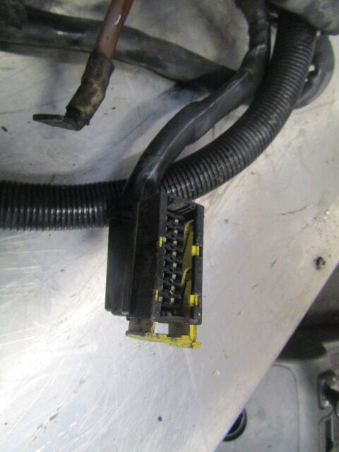 MERCEDES AXOR 1829 MANUAL GEARBOX WIRING HARNESS P/NO 003929484 - Système électrique pour Camion: photos 2 MERCEDES AXOR 1829 MANUAL GEARBOX WIRING HARNESS P/NO 003929484 - Système électrique pour Camion: photos 2