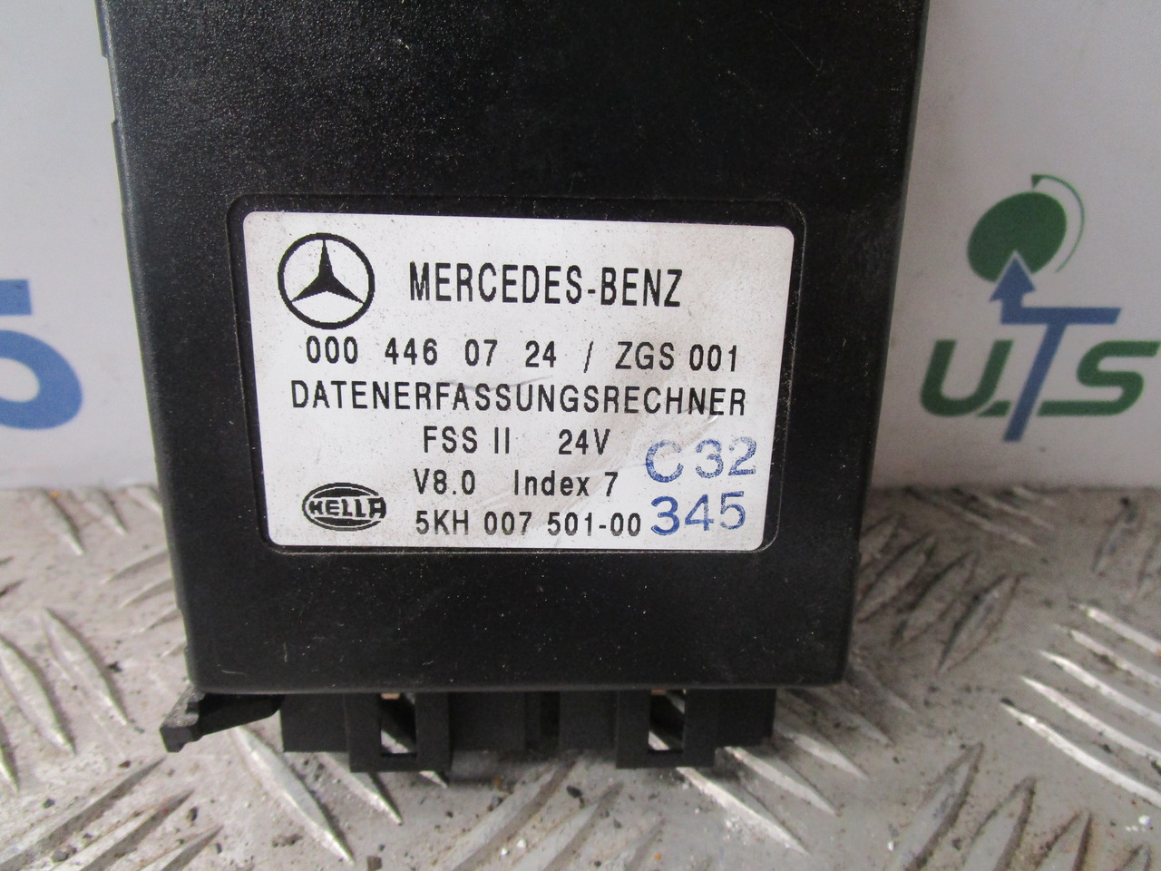 MERCEDES AXOR / ACTROS FSS II CONTROL UNIT P/NO 0004460724 - Système électrique pour Camion: photos 2 MERCEDES AXOR / ACTROS FSS II CONTROL UNIT P/NO 0004460724 - Système électrique pour Camion: photos 2