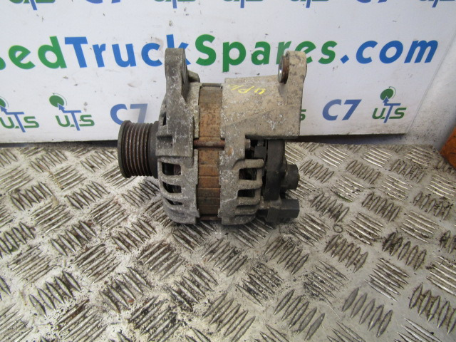 MITSUBISHI FUSO 4P10 BOSCH 110 AMP ALTERNATOR P/NO 667724 - Système électrique pour Camion: photos 1 MITSUBISHI FUSO 4P10 BOSCH 110 AMP ALTERNATOR P/NO 667724 - Système électrique pour Camion: photos 1