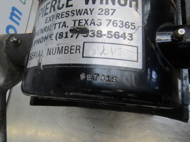 PIERCE 12,500 ELECTRIC 12 VOLT WINCH - Treuil pour Véhicule de voirie/ Spécial: photos 3 PIERCE 12,500 ELECTRIC 12 VOLT WINCH - Treuil pour Véhicule de voirie/ Spécial: photos 3