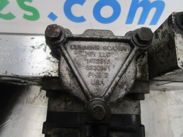 SCANIA 124 420 DC1203 INJECTOR RAIL 1440233/1511693 - Moteur et pièces pour Camion: photos 2 SCANIA 124 420 DC1203 INJECTOR RAIL 1440233/1511693 - Moteur et pièces pour Camion: photos 2