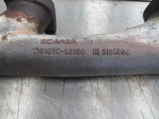 SCANIA 144/164 V8 EXHAUST MANIFOLD P/NO 1381070 / 1424920 -S 5190 - Moteur et pièces pour Camion: photos 2 SCANIA 144/164 V8 EXHAUST MANIFOLD P/NO 1381070 / 1424920 -S 5190 - Moteur et pièces pour Camion: photos 2