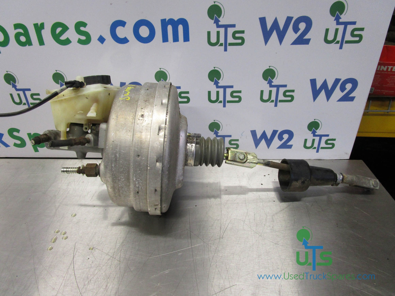 SCHMIDT SWINGO 200 BRAKE SERVO P/NO 03-77550202.4 - Pièces de frein pour Véhicule de voirie/ Spécial: photos 1 SCHMIDT SWINGO 200 BRAKE SERVO P/NO 03-77550202.4 - Pièces de frein pour Véhicule de voirie/ Spécial: photos 1