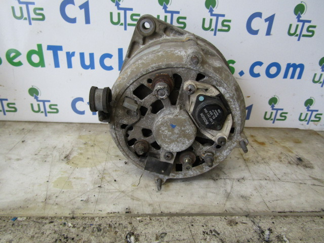 VOLVO FL D6B ALTERNATOR BOSCH P/NO 012468121 - Système électrique pour Camion: photos 2 VOLVO FL D6B ALTERNATOR BOSCH P/NO 012468121 - Système électrique pour Camion: photos 2