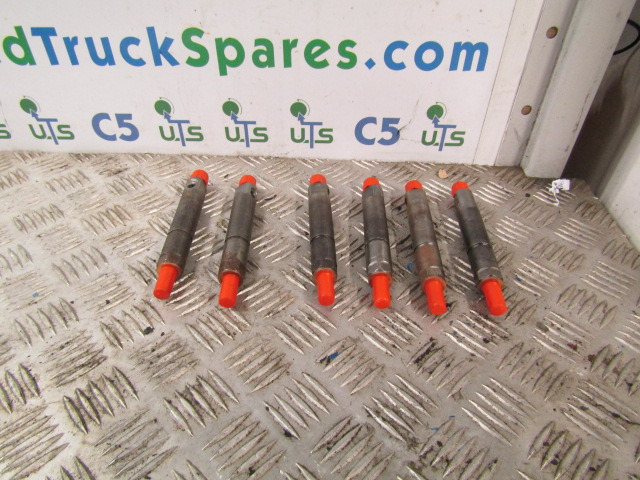 VOLVO FL7 TD71 260 BOSCH INJECTORS KBEL98P27 - Système de carburant pour Camion: photos 1 VOLVO FL7 TD71 260 BOSCH INJECTORS KBEL98P27 - Système de carburant pour Camion: photos 1