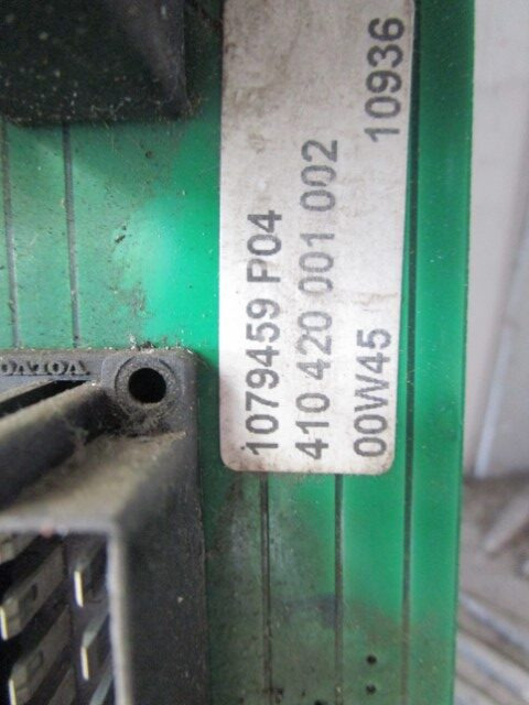 VOLVO FLE/FL6 FUSEBOARD 1079459 P04 - Système électrique pour Camion: photos 2 VOLVO FLE/FL6 FUSEBOARD 1079459 P04 - Système électrique pour Camion: photos 2