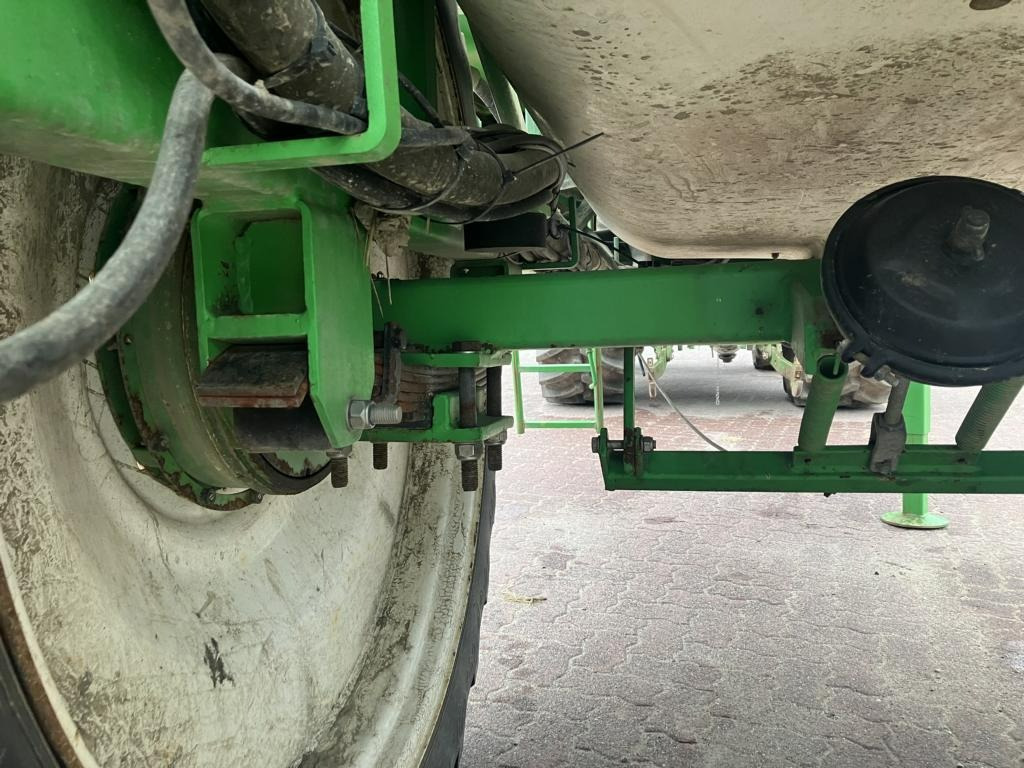 CHD D 3627 - Pulvérisateur: photos 4 CHD D 3627 - Pulvérisateur: photos 4