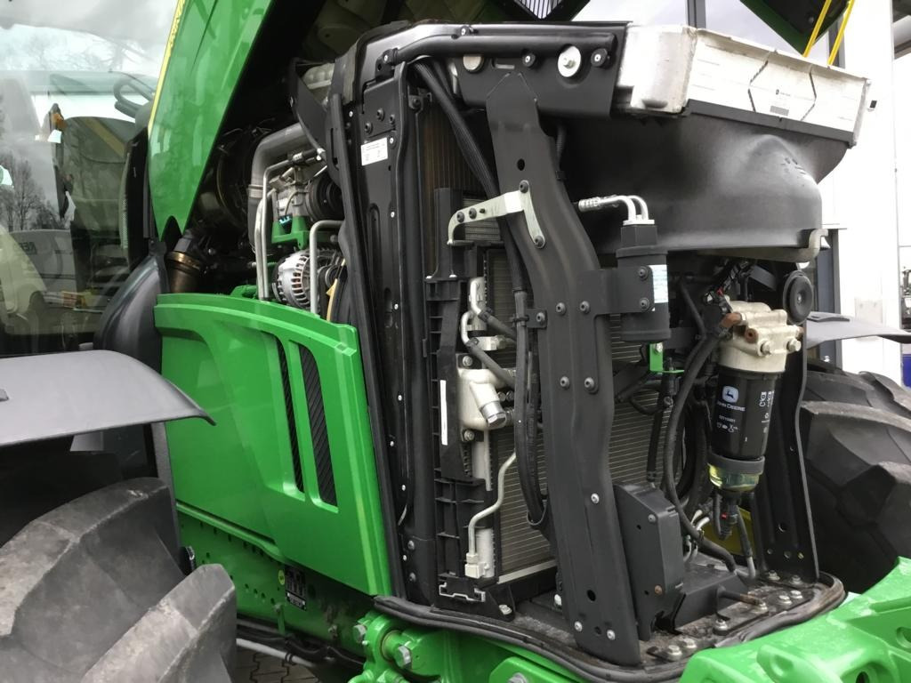 John Deere 6250R - Tracteur agricole: photos 3 John Deere 6250R - Tracteur agricole: photos 3