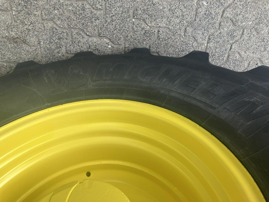 John Deere 6R185 - Tracteur agricole: photos 4 John Deere 6R185 - Tracteur agricole: photos 4