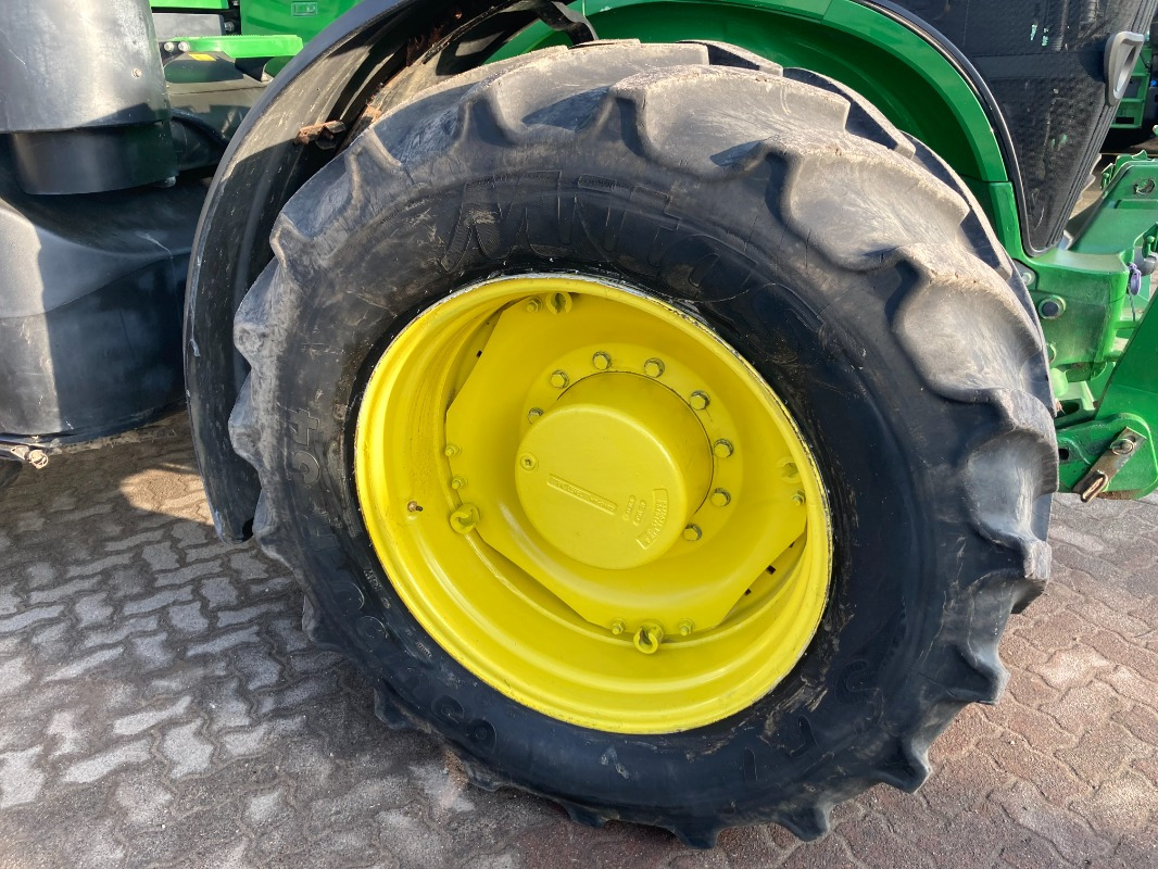 Tracteur agricole John Deere 7310R: photos 13