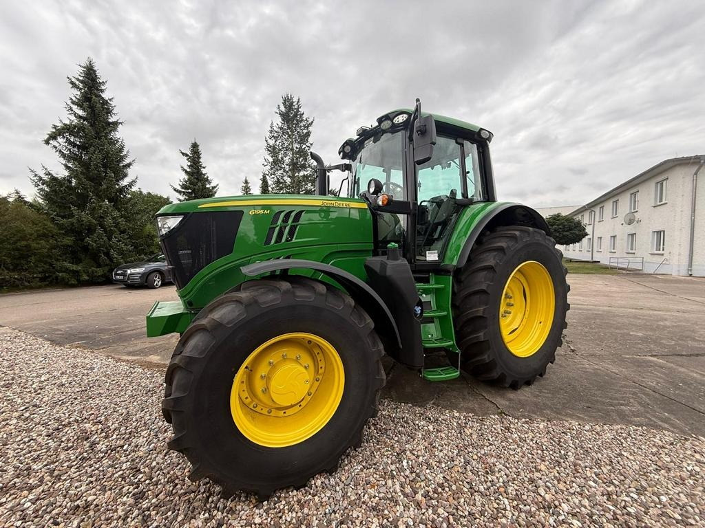 John Deere TRAKTOR 6195M MIT KABINE - Tracteur agricole: photos 4 John Deere TRAKTOR 6195M MIT KABINE - Tracteur agricole: photos 4