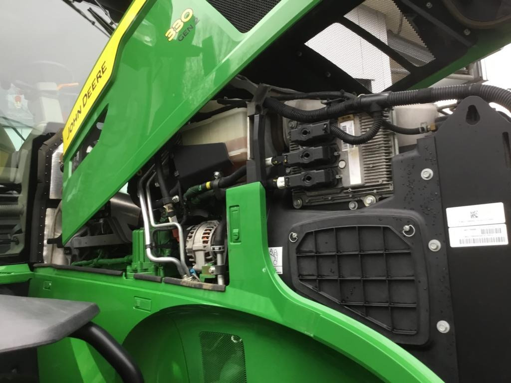 John Deere TRAKTOR 7R330 - Tracteur agricole: photos 2 John Deere TRAKTOR 7R330 - Tracteur agricole: photos 2