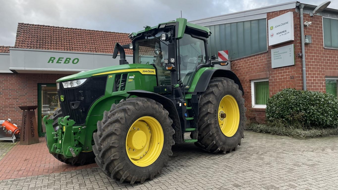 John Deere TRAKTOR 7R330 - Tracteur agricole: photos 1 John Deere TRAKTOR 7R330 - Tracteur agricole: photos 1
