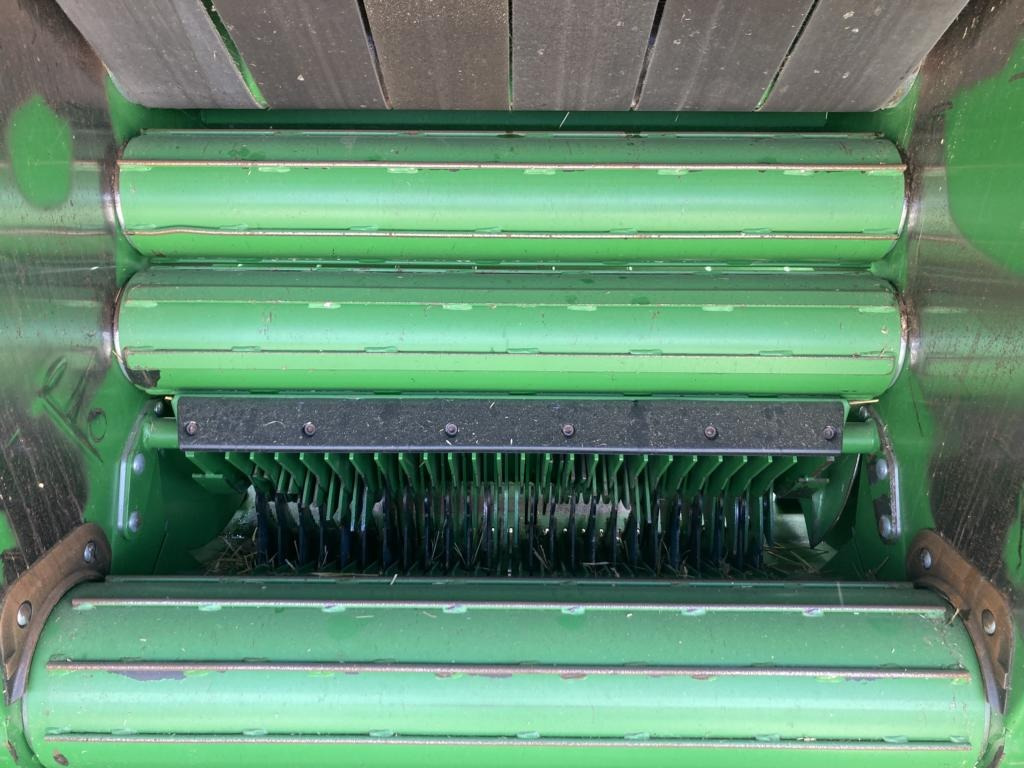 John Deere V461M - PAKET FÜR RUNDBALLENPR - Enrubanneuse: photos 4 John Deere V461M - PAKET FÜR RUNDBALLENPR - Enrubanneuse: photos 4
