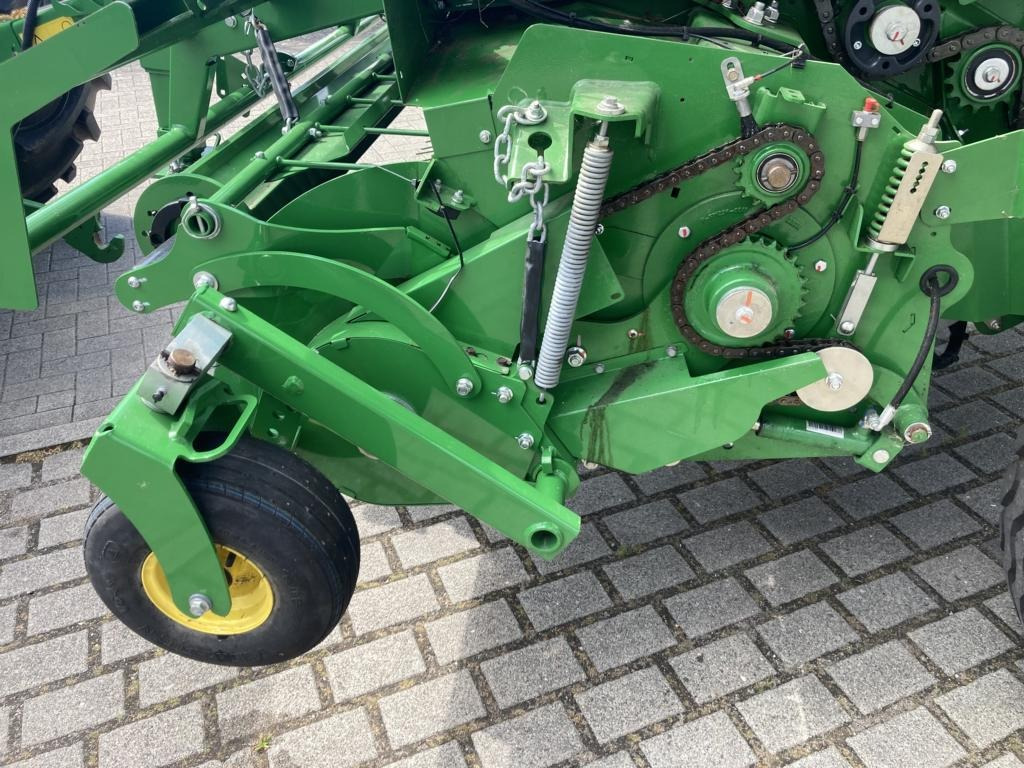 John Deere V461M - PAKET FÜR RUNDBALLENPR - Enrubanneuse: photos 4 John Deere V461M - PAKET FÜR RUNDBALLENPR - Enrubanneuse: photos 4