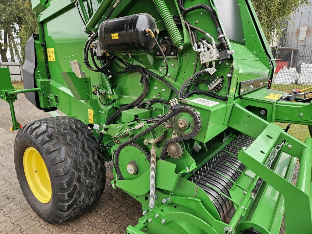 John Deere V461M - PAKET FÜR RUNDBALLENPR - Enrubanneuse: photos 3 John Deere V461M - PAKET FÜR RUNDBALLENPR - Enrubanneuse: photos 3
