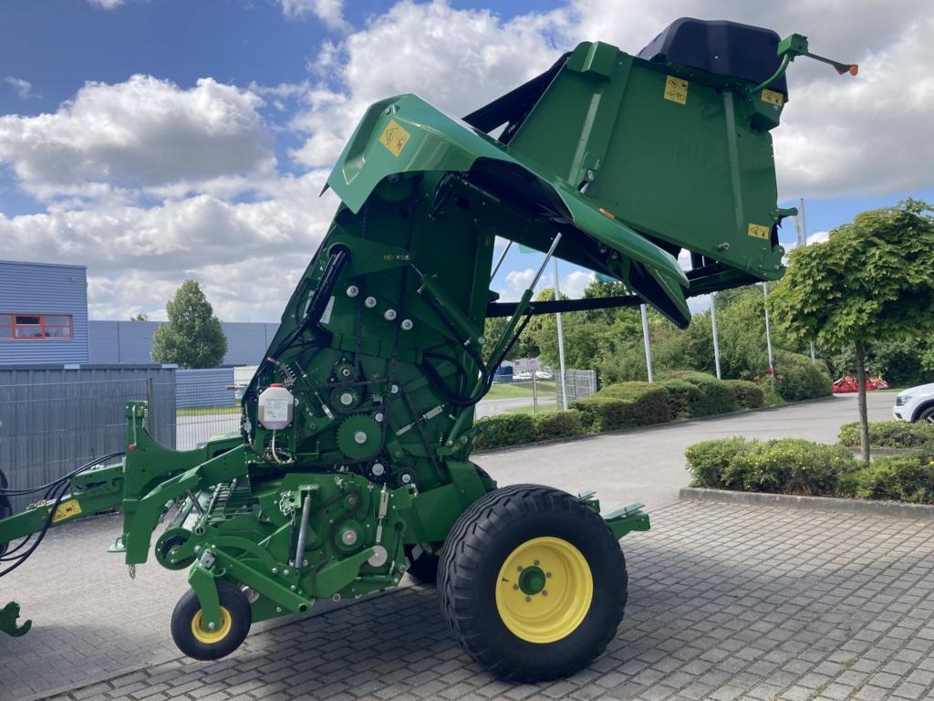 John Deere V461M - PAKET FÜR RUNDBALLENPR - Enrubanneuse: photos 5 John Deere V461M - PAKET FÜR RUNDBALLENPR - Enrubanneuse: photos 5