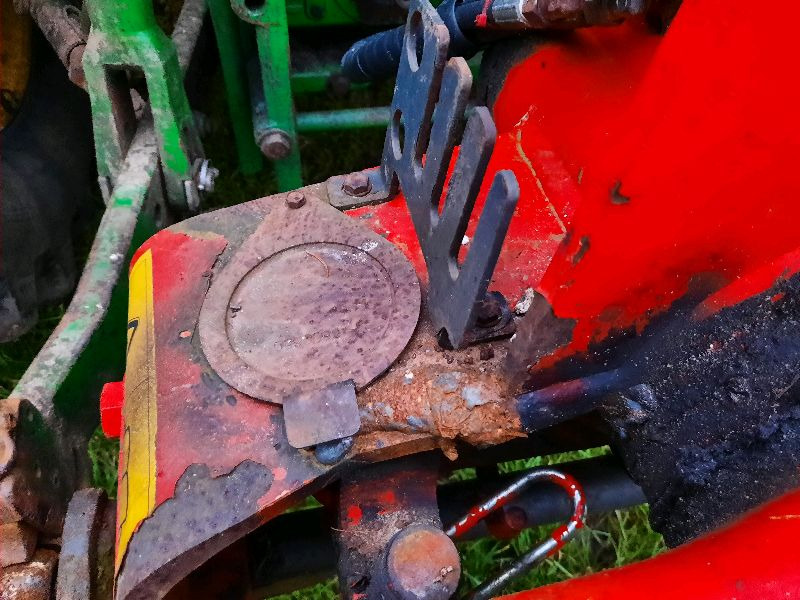 Kuhn MM1235T8010 - Charrue: photos 2 Kuhn MM1235T8010 - Charrue: photos 2