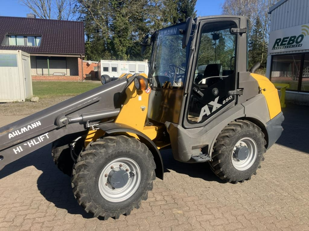 MECALAC AX 850 - Chargeuse sur pneus: photos 1 MECALAC AX 850 - Chargeuse sur pneus: photos 1
