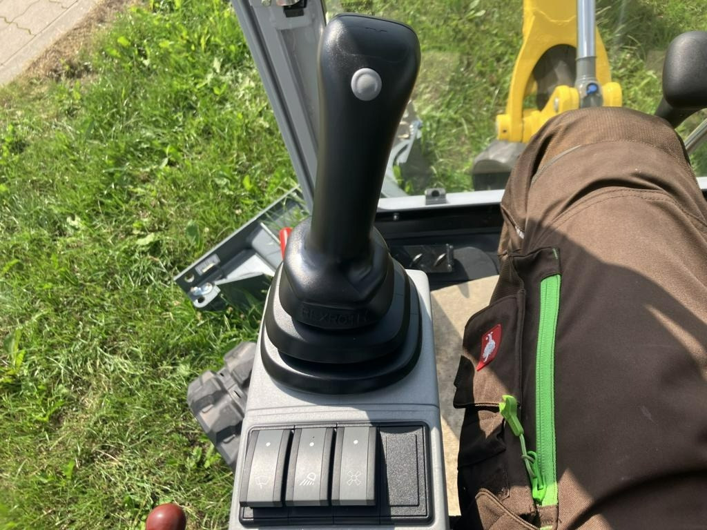 Wacker ET 16 - Mini pelle: photos 5 Wacker ET 16 - Mini pelle: photos 5