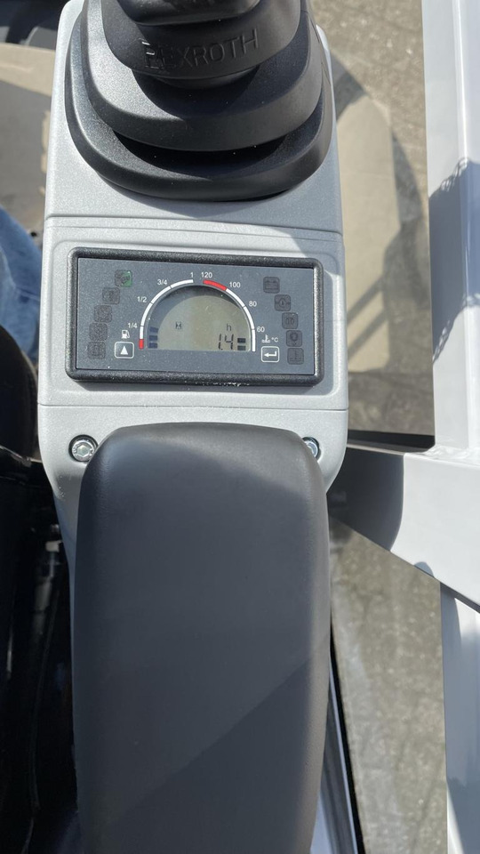 Wacker ET 16 - Mini pelle: photos 5 Wacker ET 16 - Mini pelle: photos 5