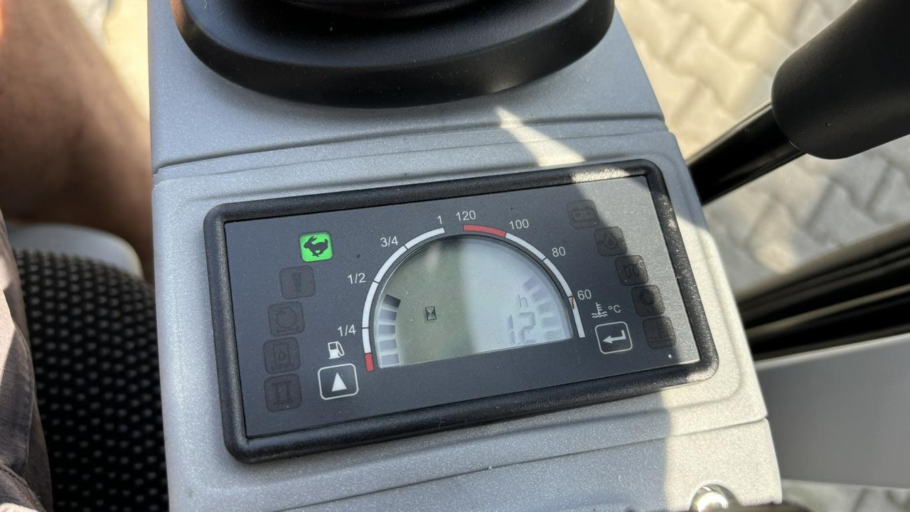 Wacker ET 20 - Mini pelle: photos 2 Wacker ET 20 - Mini pelle: photos 2