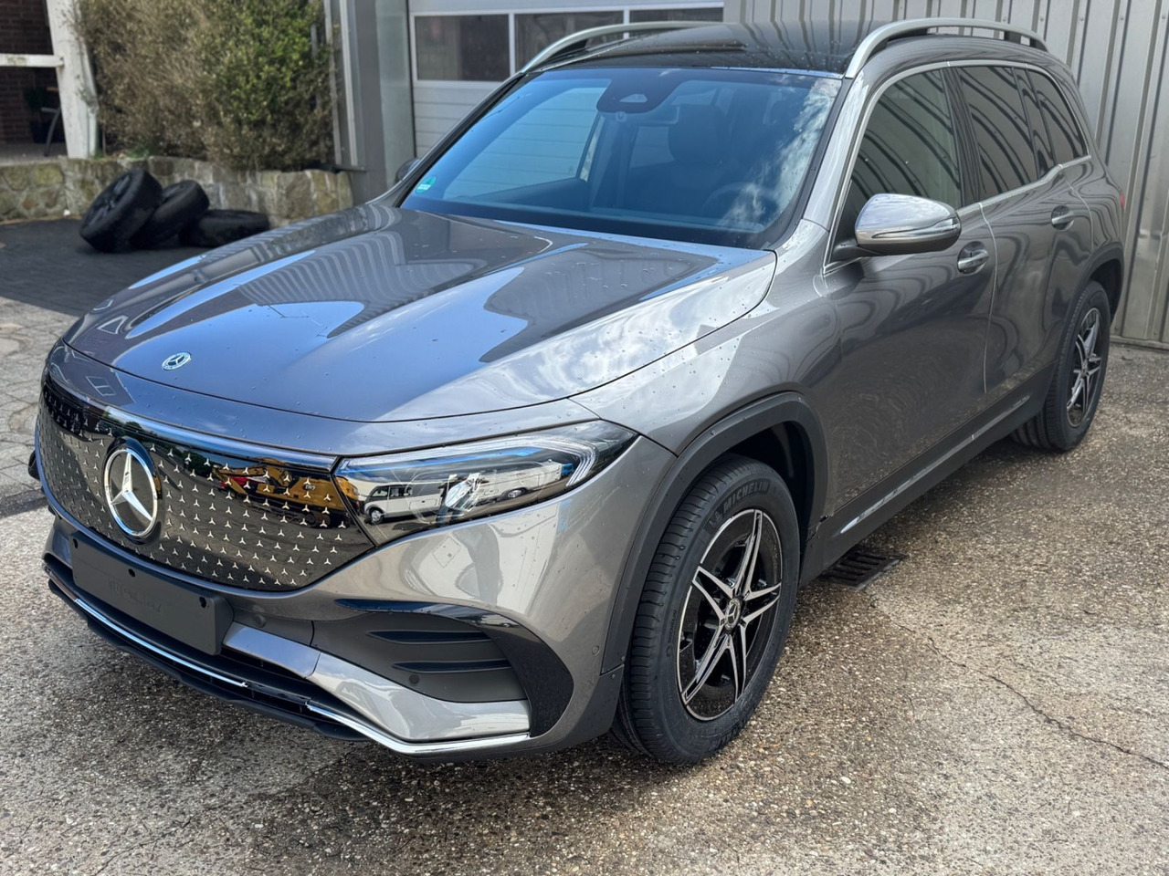 Mercedes-Benz EQB 350 AMG LINE 4Matic NUR 600 KM !!!!!! - SUV: photos 2 Mercedes-Benz EQB 350 AMG LINE 4Matic NUR 600 KM !!!!!! - SUV: photos 2