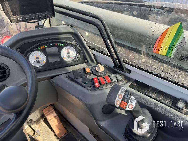 Chariot à mât rétractable LIEBHERR T33.10: photos 12 Chariot à mât rétractable LIEBHERR T33.10: photos 12