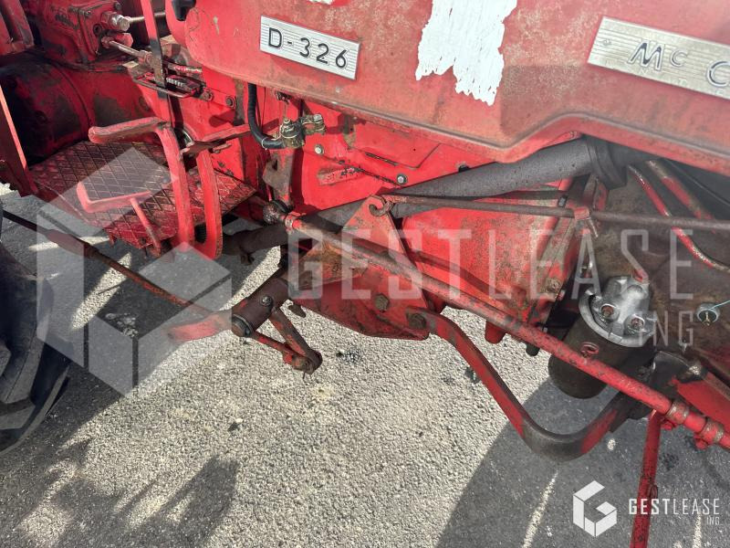 Tracteur agricole Mc Cormick D326: photos 6