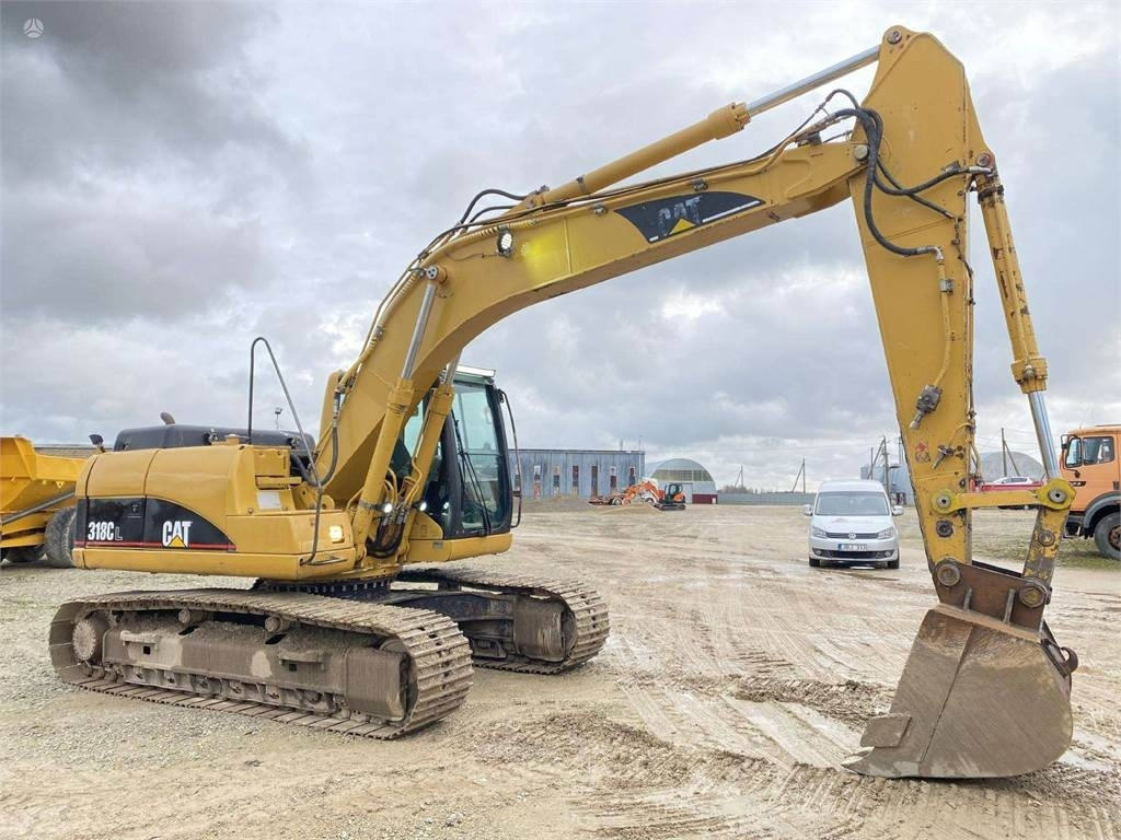 Pelle sur chenille CAT 318 CL: photos 7