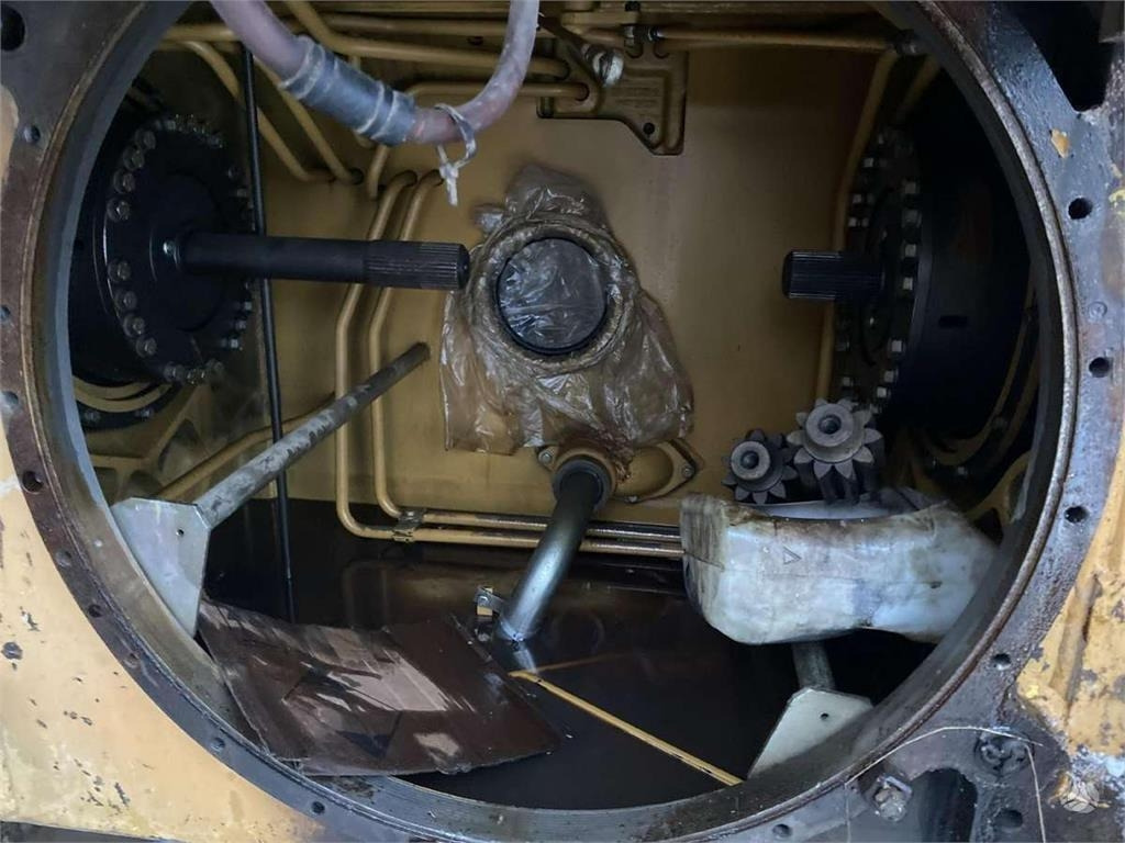 Bulldozer CAT D5H XL FOR SPARE PARTS: photos 17